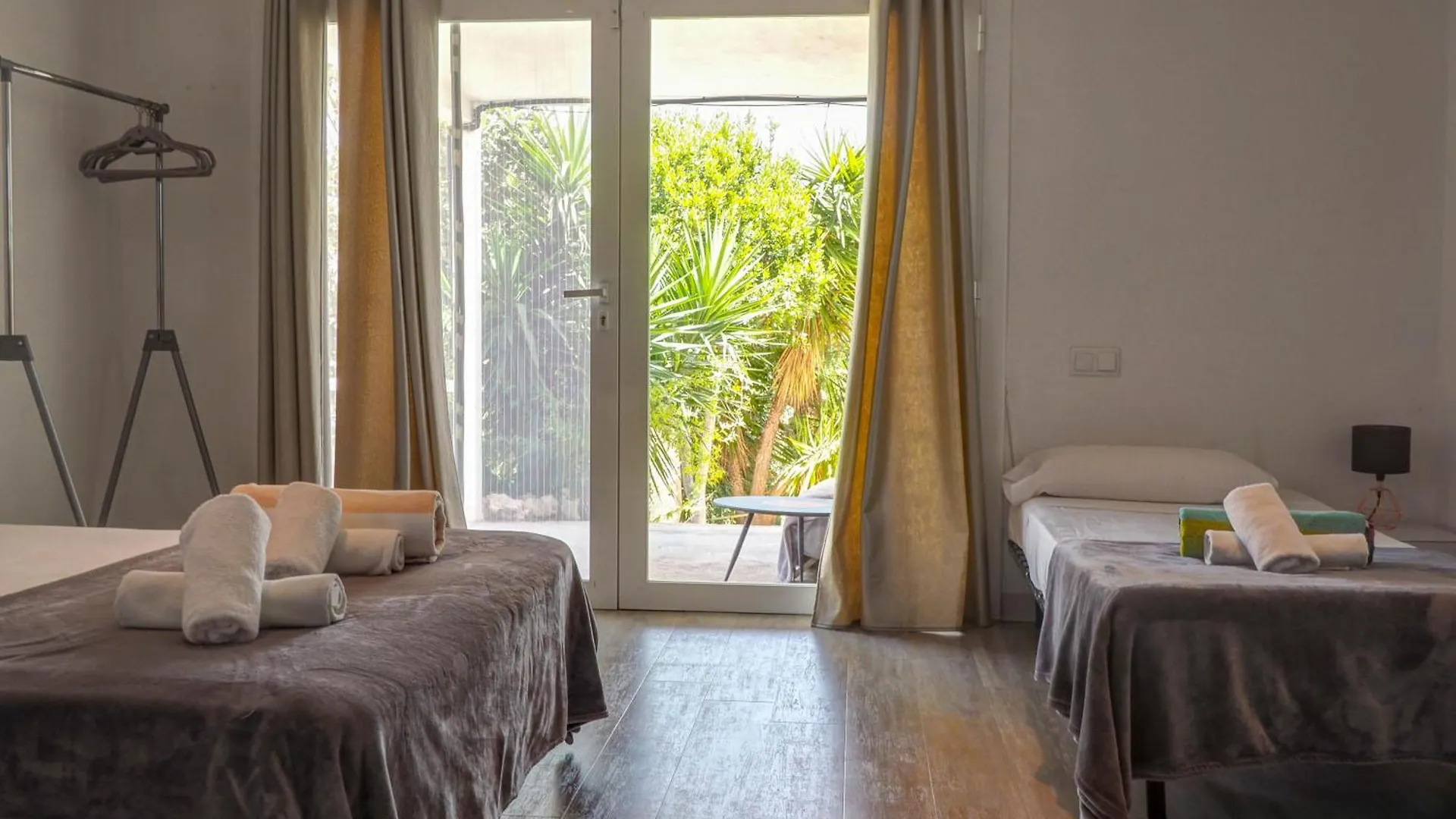 Villa Talaya By Hello Homes Sitges 圣佩德罗-德里瓦斯