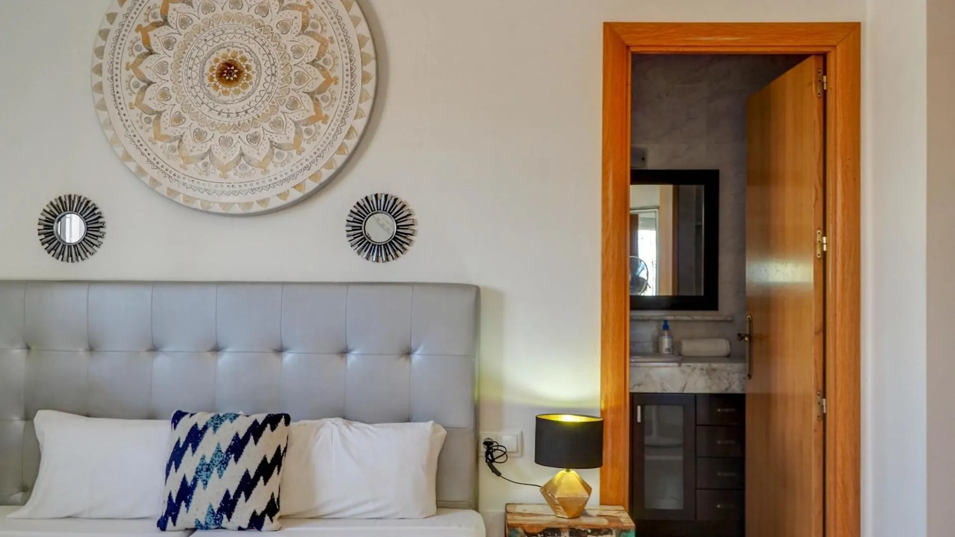 Villa Talaya By Hello Homes Sitges 圣佩德罗-德里瓦斯