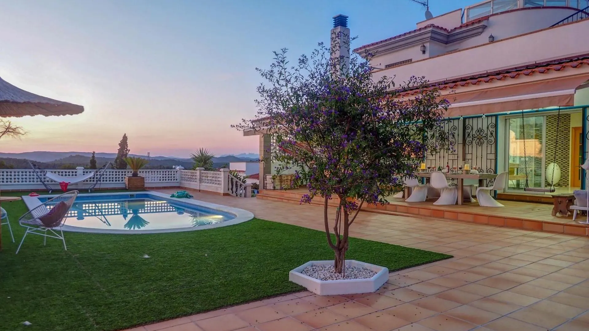 Villa Talaya By Hello Homes Sitges Sant Pere De Ribes 0*,